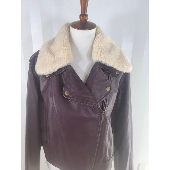 A NEW DAY Burgundy Faux Leather Zippered Jacket w/ Faux Fur Collar - Picture 5 of 12